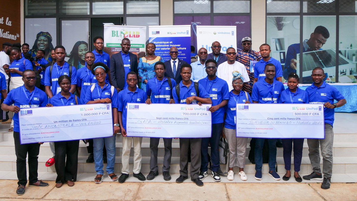 👏👏👏Bravo aux équipes &amp; aux lauréats du #Blochallenge2025!

🥇:Whénùsù, une application dédiée à la sauvegarde du patrimoine immatériel 
🥈:HAL, une solution immersive pour redonner vie aux sites historiques
🥉:Nuɖuɖu dòdó, une plateforme qui sublime le patrimoine culinaire 🇧🇯