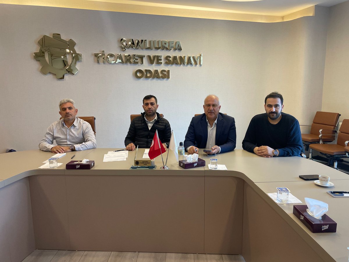 komiteleri's tweet photo. 21.Meslek Komitesi (Elektrik Sektörü) Nisant ayı olağan toplantısı; Meclis ve  Komite üyelerinin katılımıyla gerçekleşti. Toplantıda gündem maddelerinin yanı sıra sektörel sorunlar ve çözüm önerileri görüşüldü. https://t.co/fC6jhN15w9