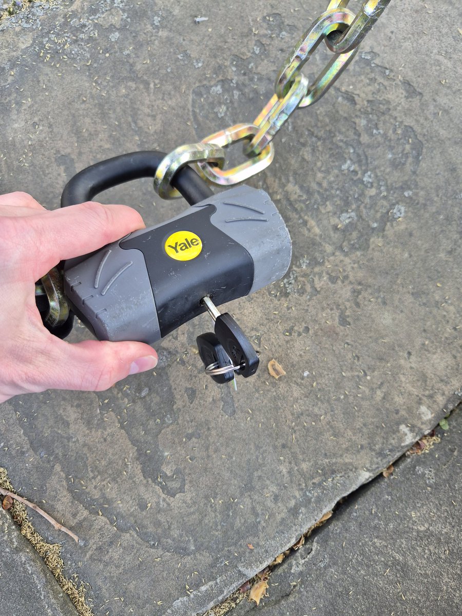 IssssssyP's tweet photo. @YaleHomeUK my bike lock has broken less than 3 months after purchase. Despite having a dust cover the keys wont go in...I now have to pay £71 for a locksmith

Am I able to claim any this back under warranty? 

Thanks https://t.co/SPcMmmMRD8