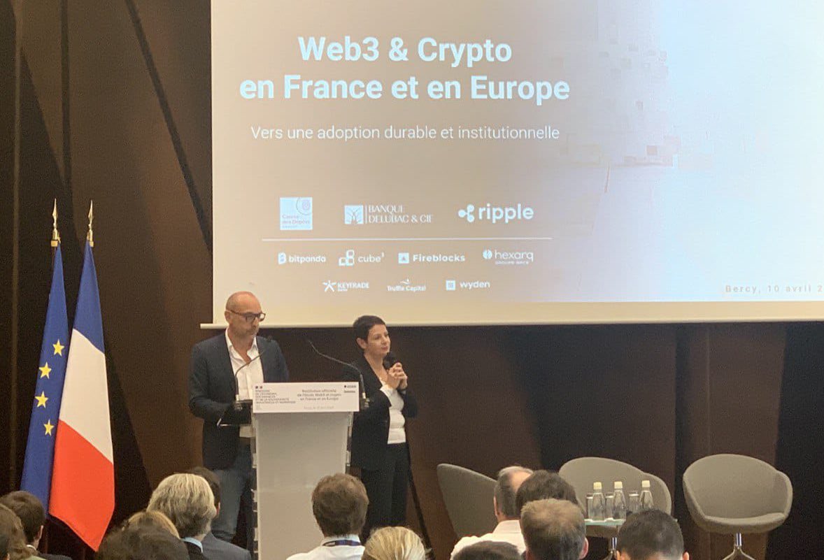 AmisMasMathieu's tweet photo. Suite @signalweek, #Bercy. Participation séance restitution étude annuelle @adan_asso sur #Web3,cryptos,@Bitcoin. Avec #LaurentOvion pdt. Déjà 10% des Français ont des cryptos. Vers adoption plus large, durable et institutionnelle en 2025 en #France et #Europe, vue actualité. https://t.co/dGIHsVDpSr