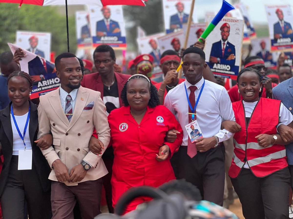 NUP_Ug's tweet photo. Our Deputy President for Western Uganda @JacklynJolly1 yesterday led the institutions wing to drum up support for comrade Ariho Lucky who is our flag bearer in the MUST guild race. We rally all students at MUST to overwhelmingly support him.
#PeoplePowerOurPower https://t.co/AeRp8QDUVO
