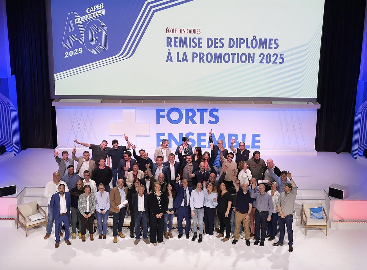 🔴🔵 AG de la CAPEB
👉 Le recrutement et la fidélisation au cœur des discussions avec Bernard Thibault, ancien secrétaire général de <a href="/lacgtcommunique/">La CGT</a> et Michel Offerlé, sociologue spécialiste du patronat  🎓 Mise à l'honneur de la promotion 2025 de l’École des Cadres <a href="/capeb_fr/">La CAPEB</a>