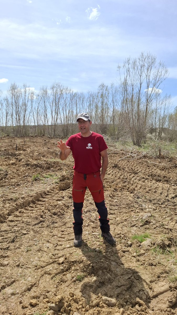Proyecto_BMPalencia (@proy_bmpalencia) on Twitter photo <a href="/DiarioPalentino/">Diario Palentino. Palencia</a> <a href="/FBiodiversidad/">Fundación Biodiversidad</a> Roberto Alonso Santos, alcalde de Poza de la Vega y presidente de la iniciativa Bosque Modelo Palencia explica la plantación realizada en #Legidos y que ocupa una superficie de 2.500m2
<a href="/FBiodiversidad/">Fundación Biodiversidad</a>
#ProyectosPRTR
#PlandeRecuperacion
#NextGenerationEU <a href="/DiarioPalentino/">Diario Palentino. Palencia</a> <a href="/FBiodiversidad/">Fundación Biodiversidad</a> Roberto Alonso Santos, alcalde de Poza de la Vega y presidente de la iniciativa Bosque Modelo Palencia explica la plantación realizada en #Legidos y que ocupa una superficie de 2.500m2
<a href="/FBiodiversidad/">Fundación Biodiversidad</a>
#ProyectosPRTR
#PlandeRecuperacion
#NextGenerationEU