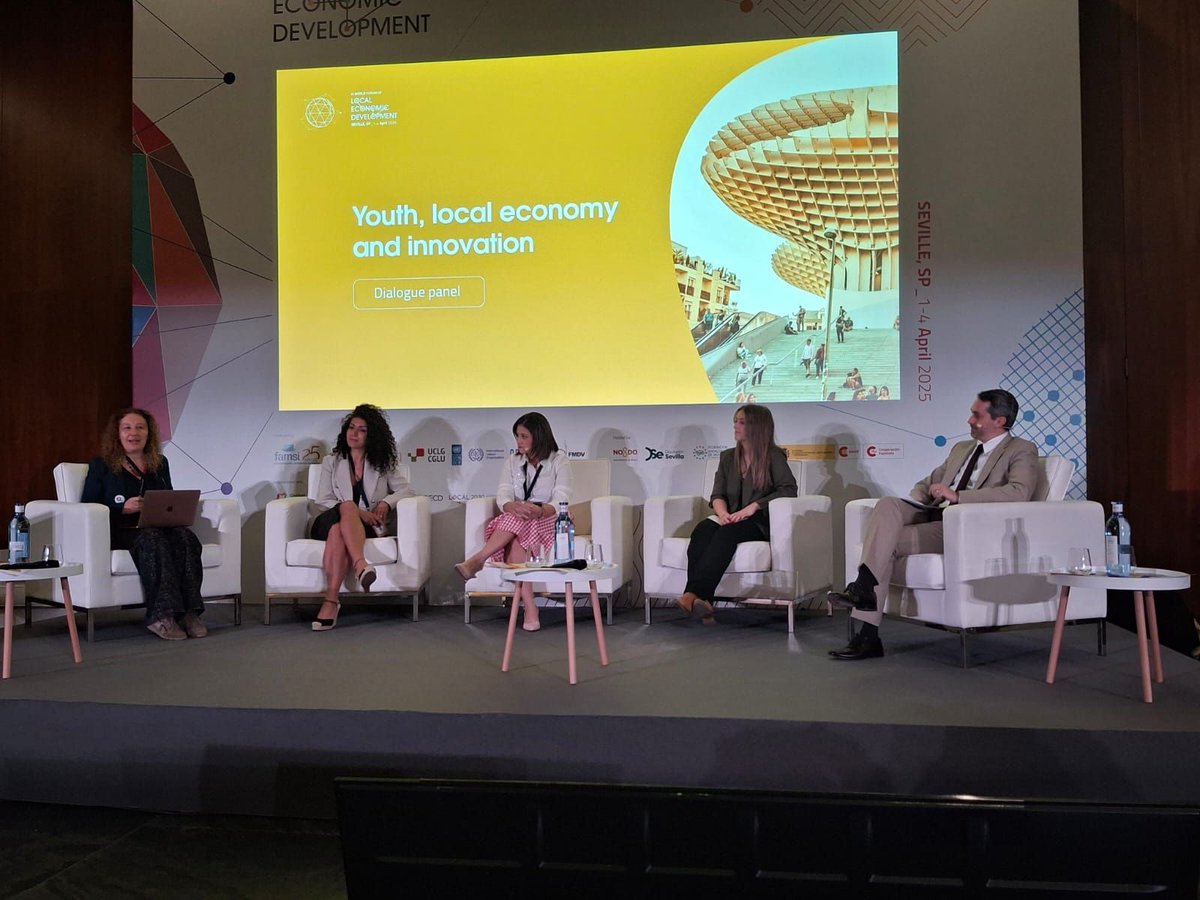 TheHagueAcademy's tweet photo. Last week at the #WorldLEDForum in Seville, THA’s Esmeralda García joined global peers to spotlight youth-led innovation and inclusive local governance.
Her message: “Participation is not a checkbox — it’s a transformative process.” https://t.co/aeE5PSKoZ7
