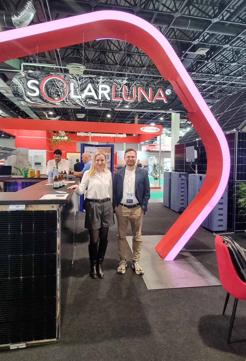 Meet Laimonas from #SoliTek at #Solarluna's booth at #Construma2025 in Budapest! ☀️

Check out our outdoor solar #carport with the world’s greenest frameless SoliTek solar modules – DIBt certified and built to last!

We're here till Sunday, April 13!

#Sustainability