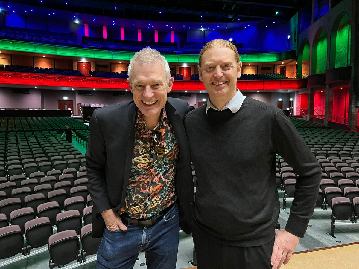 TrafalgarEnt's tweet photo. We’re delighted to welcome @thejeremyvine to @Bradford_Live today for his @BBCRadio2 show! https://t.co/sqFh4FcTPk