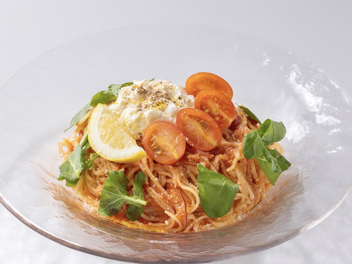 OSMIC_JP's tweet photo. 【インタビュー更新】
創業以来、徹底的に生パスタに
こだわり続けてきているポポラマーマ。
企画経営室長の安家俊太様に
お話を伺いました。

夏限定メニューで提供した
オスミックトマトを使った冷製の
ポモドーロ、ジェノベーゼや
オスミックトマトの出会いとは。

https://t.co/bEUo8BxE4t https://t.co/bvi1PTIcyf