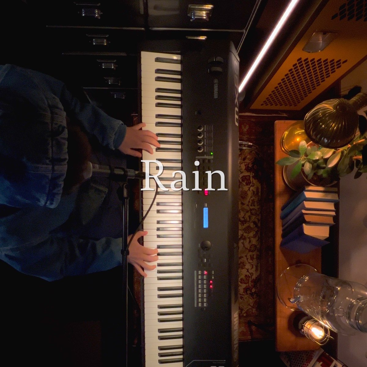 Rain / 秦基博 (Cover by オサム)

弾き語りショート版をアップしました。
さっきたまたま雨降ってきました。
youtube.com/shorts/W3UZU7q…