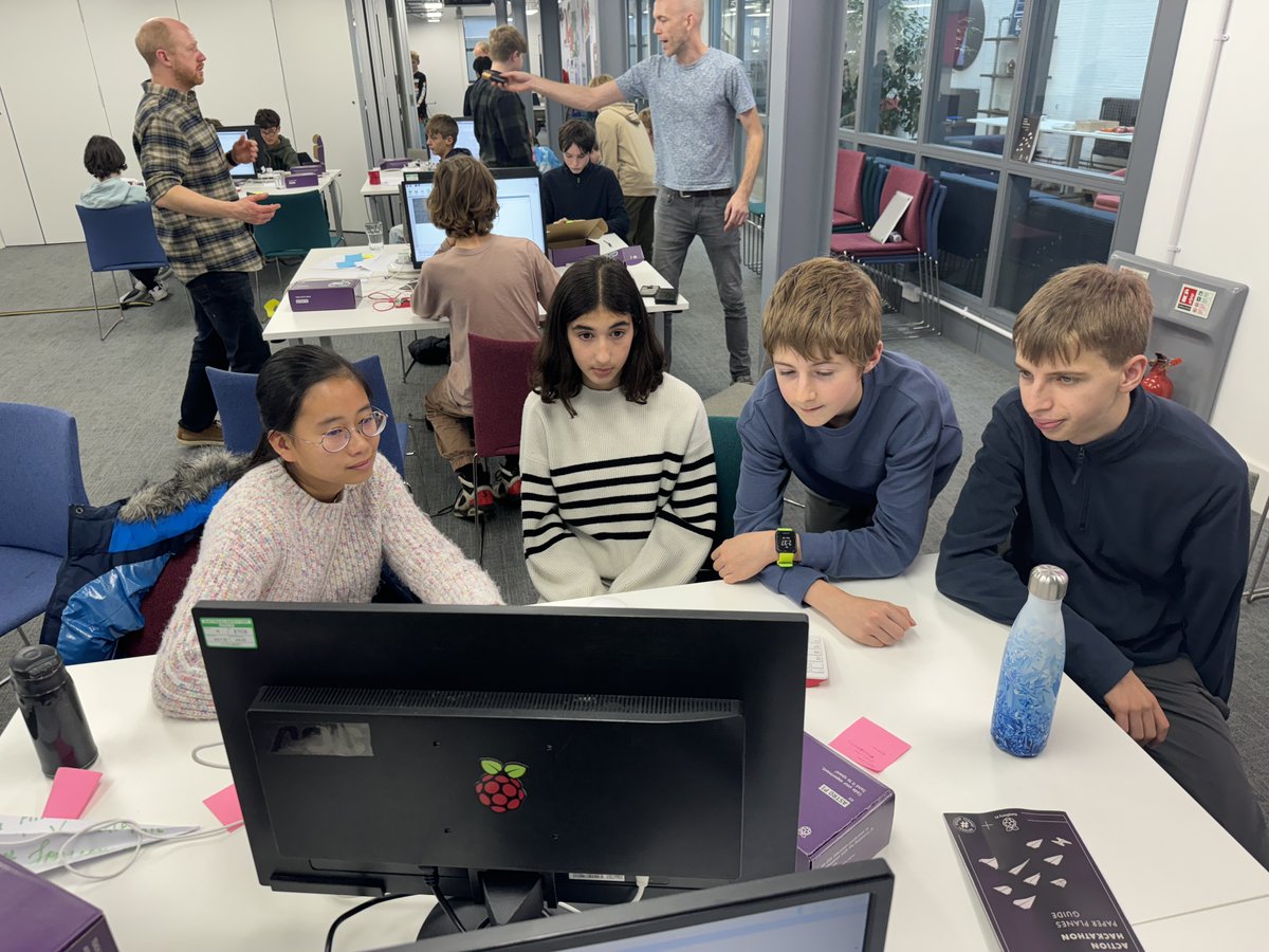 RaspberryPi_org's tweet image. Congrats to all #AstroPi 2024/25 participants 🎉

🌍 25,400+ joined #MissionZero 
🛰️ 320+ teams tackled #MissionSpaceLab

Flight updates coming soon 👀✨

📷 1 &amp;amp; 2 Norwich Science Festival and photographer Luke Witcomb