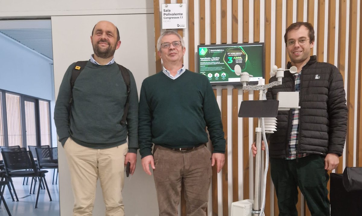 A inovação no setor agrícola: uso de dados para melhorar a gestão de culturas

O projeto DigiFarm2all promoveu em Braga no passado dia 3 de abril uma ação de capacitação para o setor agrícola durante a AGRO - Feira Internacional de Agricultura, Pecuária e Alimentação!