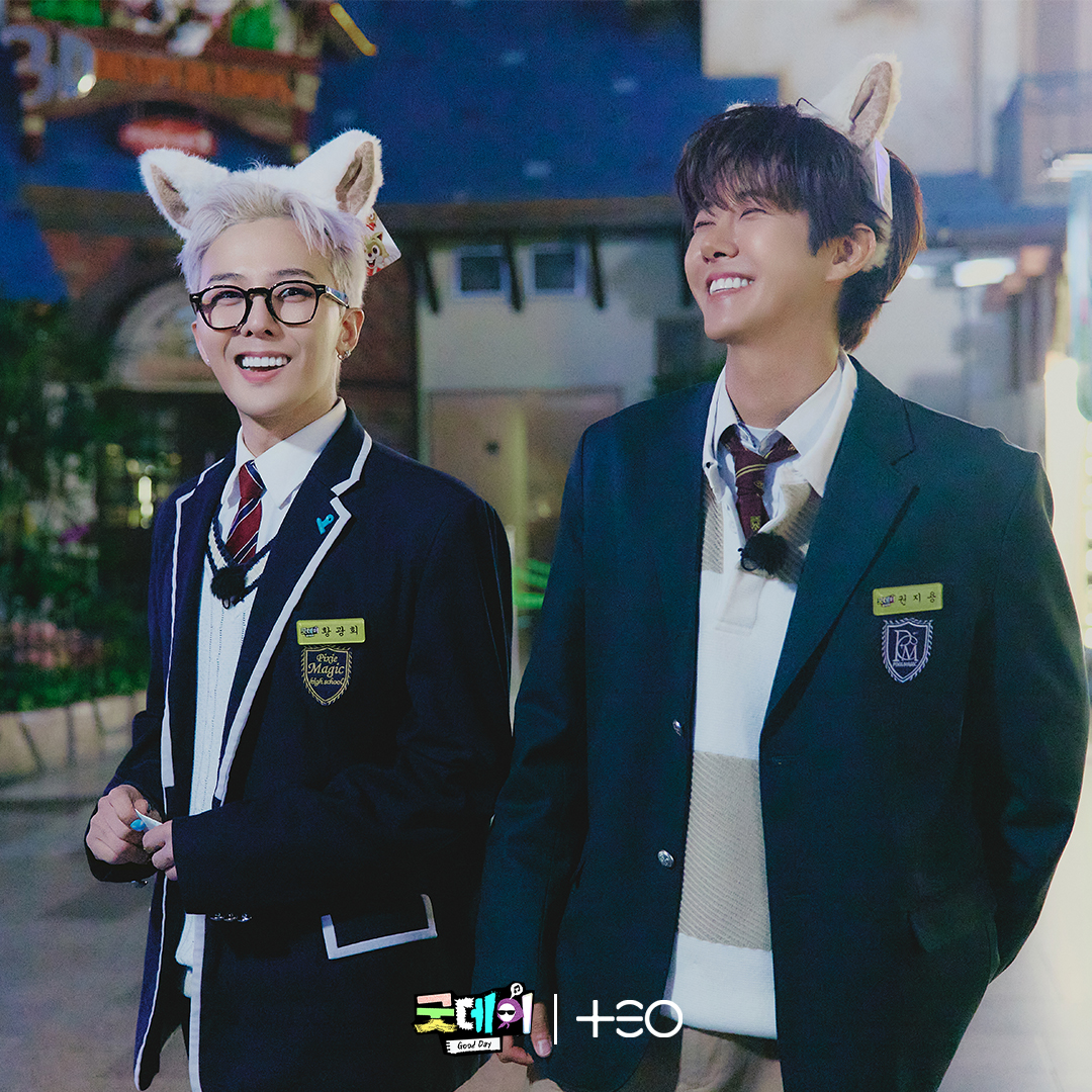 TEO_universe_'s tweet photo. #8회프리뷰
최종커플 지용광희의 데이트 현장에
첫사랑 정형돈의 등장이라…🍿

같이 부를까? ‘굿데이’🌼
🏷매주 (일) 밤 9시 10분 MBC 본방송
🏷본방송 직후 해외에서는 Lemino (일본)와 iQIYI (기타지역), 국내에서는 디즈니+에서 다시 보실 수 있습니다.
#지드래곤 #굿데이 #TEO #테오 #GDRAGON #GD https://t.co/9kW2RmST92