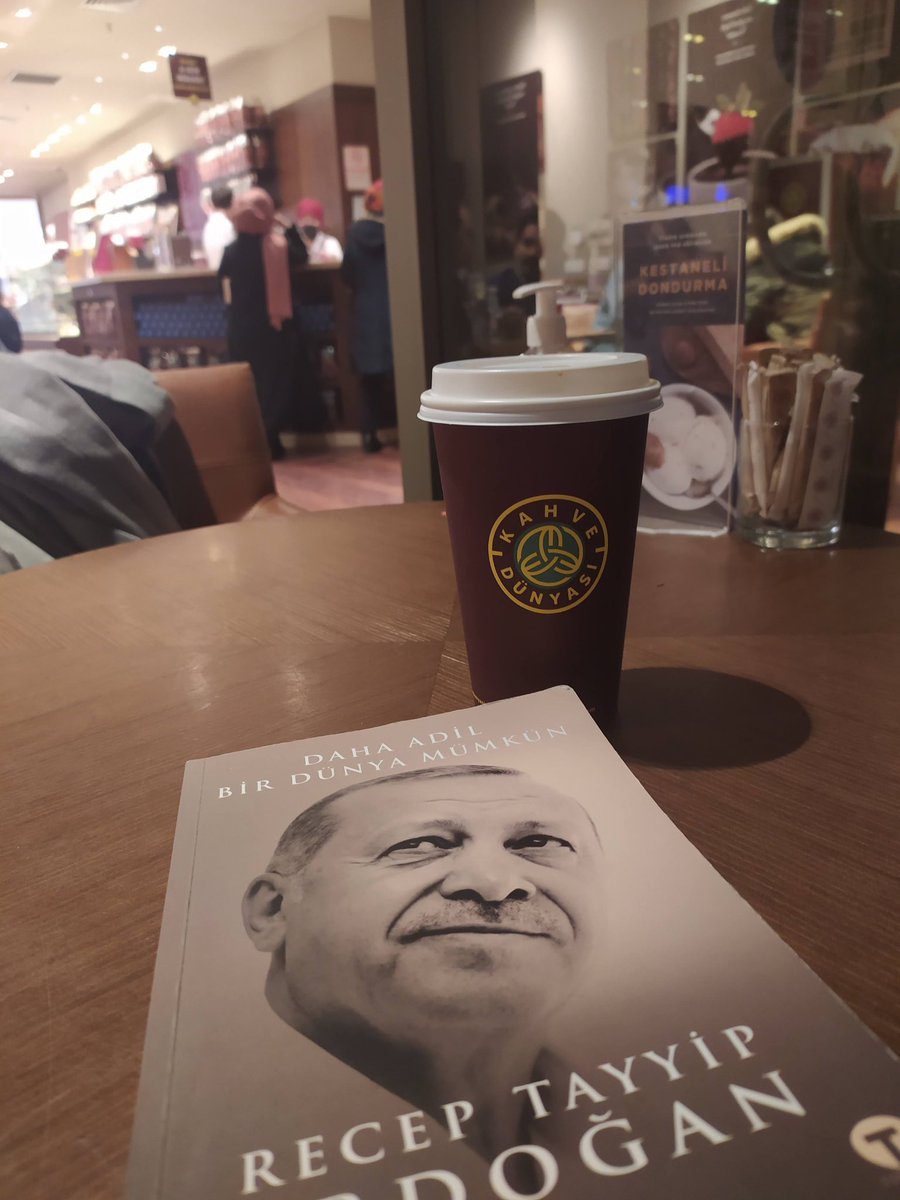 Sınavda birleşmiş milletler ile ilgili yazı yazacaktık
İçinden geçitim Reis sağolsun.
Son cümlesini “A Fairer World Is Possible” yazdım 😎