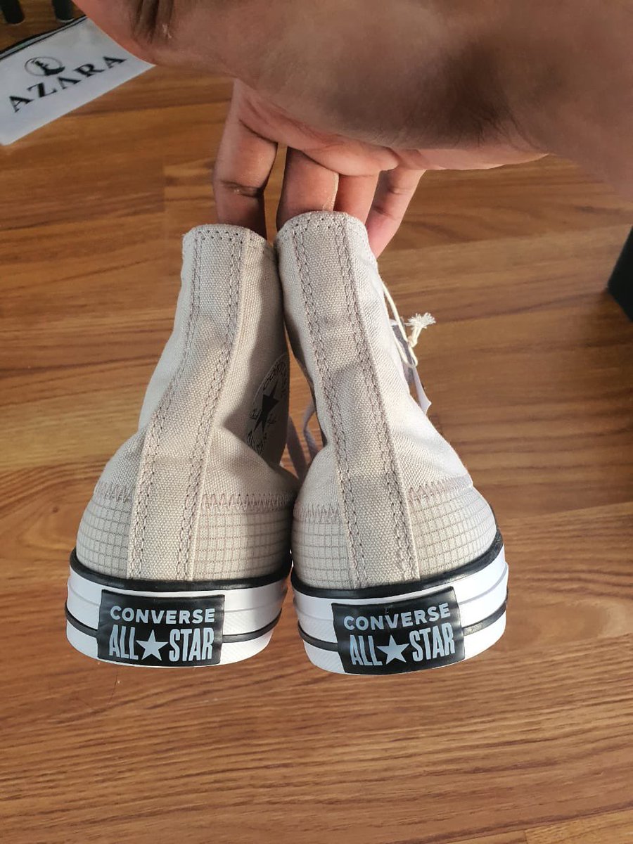 64pgs_'s tweet photo. wts sepatu converse all star classic 450k nett size 44 new masih ada tag belum pernah dipakai inc box sepatunya juga #zonajajan #zonauang #wts #wtb https://t.co/xNABhaaFHk