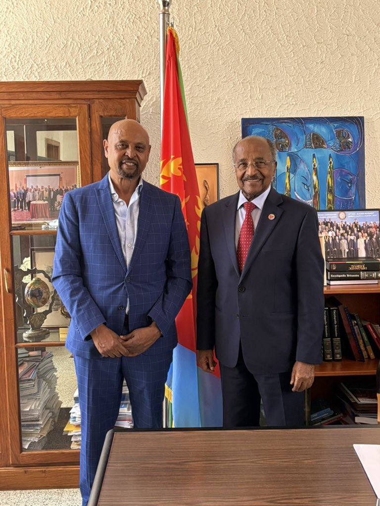 Amanbiede's tweet photo. I led a seminar at the Ministry of Foreign Affairs and engaged in a fruitful discussion with Minister Osman Salih.

That wraps up this trip!

#Eritrea #EritreaPrevails https://t.co/obliUbaSlI