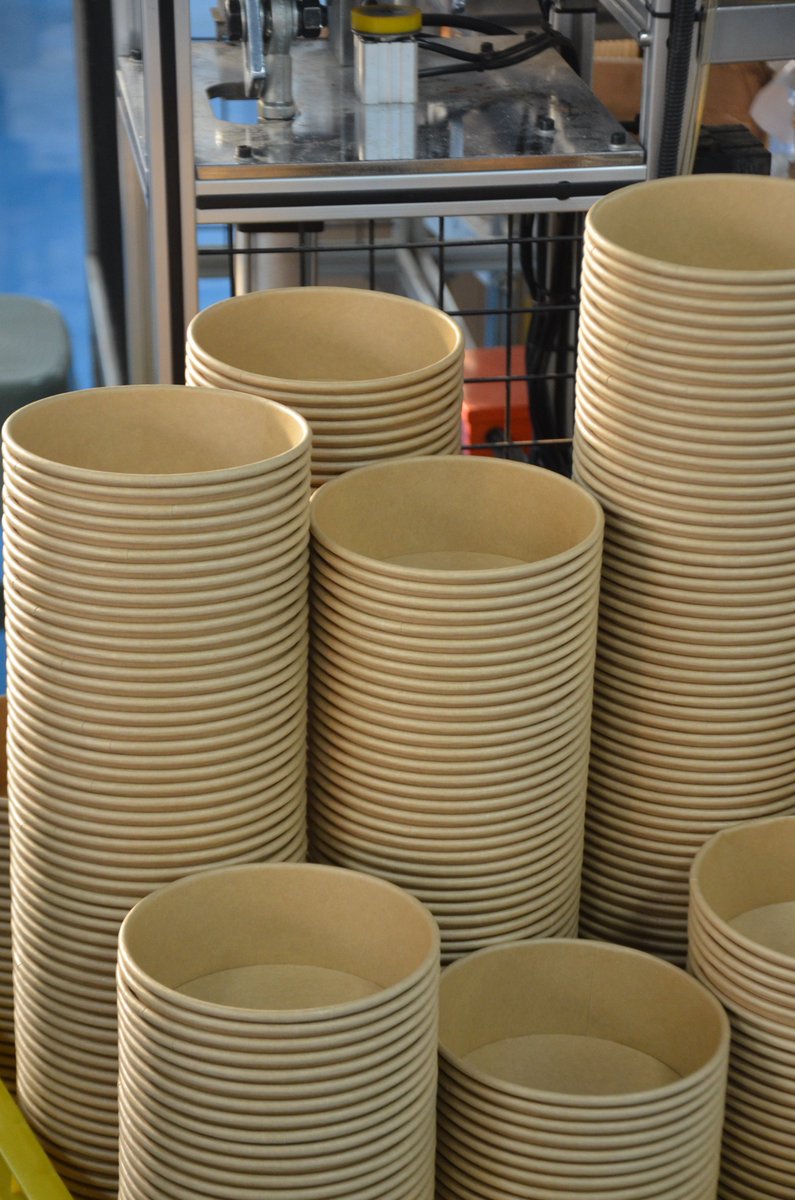 senangpacking's tweet photo. 🤩Show our kraft paper bowl in stock.
🚚Large quantities in warehouse, fast delivery.
🤝Custom sizes and printing available.
👇Inquiries are always welcome.

WhatsApp: +86 15375297961
Website:https://t.co/LHIkfFUyTx
#paperbowl #paperbowlsupplier #paperbowlfactory #foodbowl https://t.co/fpCiPrmwOp