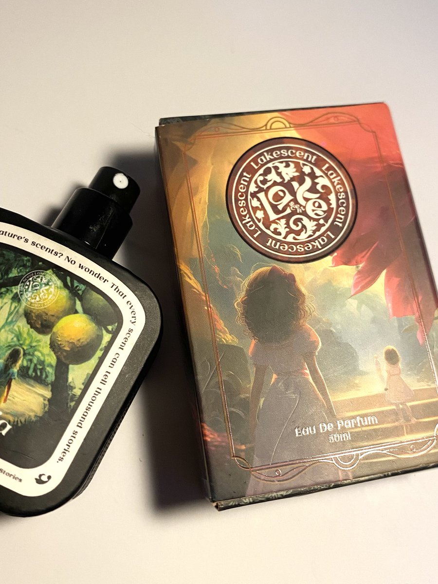 hii! aku spill deh perfume kesayanganku yang kalau dibelah dadaku isinya perfume enih HAHAHHAHA sumpah gusy aku pake ini buat daily :D PADA TAU GAAKK? ini emang underated bgt sih jadi ayo scroll dan siap siap jatuh cinta spti aku YAALLAH SAYANG BGT AKU AMA NI PARFUM T____T
