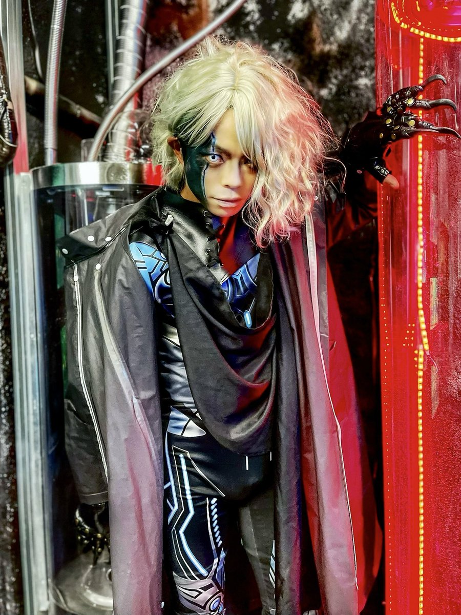 nakatakesh1's tweet photo. 今日は久しぶりに『#毎年恒例アクションドラマ』の撮影に参加させて頂きました📽️🎬✨✨✨

いつもは“熱血ヒーロー感”をこの作品でやらせて頂いているのですが…👊⁉️…今回はこんな感じ📸
※ビジュアルは載せても良いと許可を頂きました🙇‍♂️⚠️

情報が解禁になりましたら、お知らせします🙏😊✨✨✨ https://t.co/VsXbaDGrkk
