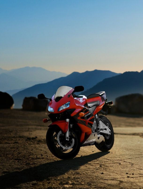 333MotoLife's tweet photo. The Honda CBR600RR is a legendary sports motorcycle known for its power, lightweight design, and advanced technology. Perfect for both racers and daily riders! #hondacbr600rr #sportsmotorcycle 🏍️ https://t.co/y2yZecbN8m