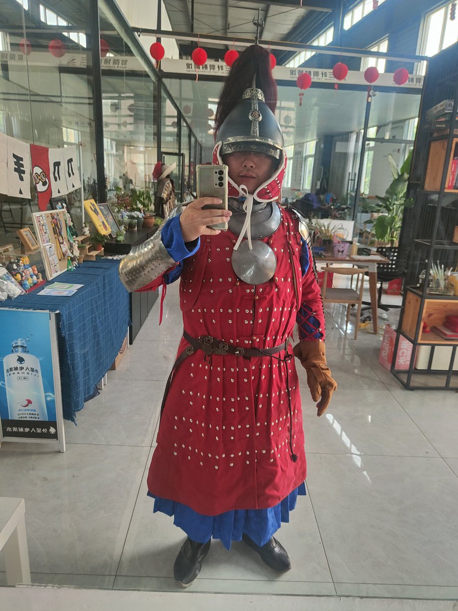 yinyansen's tweet photo. 大明朝活龙盔 https://t.co/56MJkVtPRJ