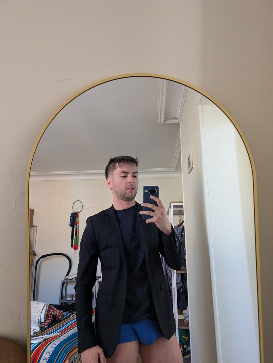 rubenraz's tweet photo. I have a few things to sell 😏 
https://t.co/2qUlcbrMyn https://t.co/5m54nPnNh3