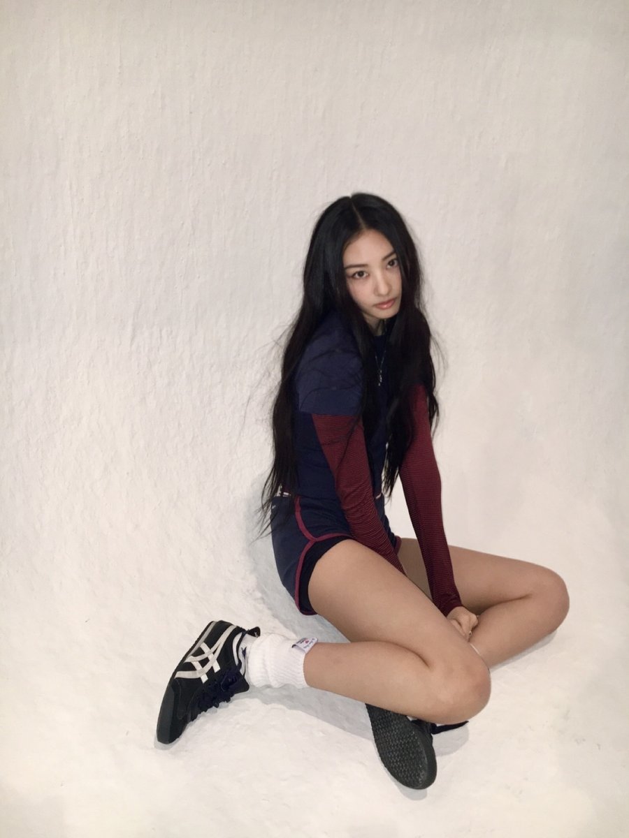 MEOVV_talk's tweet image. 폼폼 폼폼폼폼폼폼폼 폼폼 

#GAWON #가원 
#MEOVV #미야오