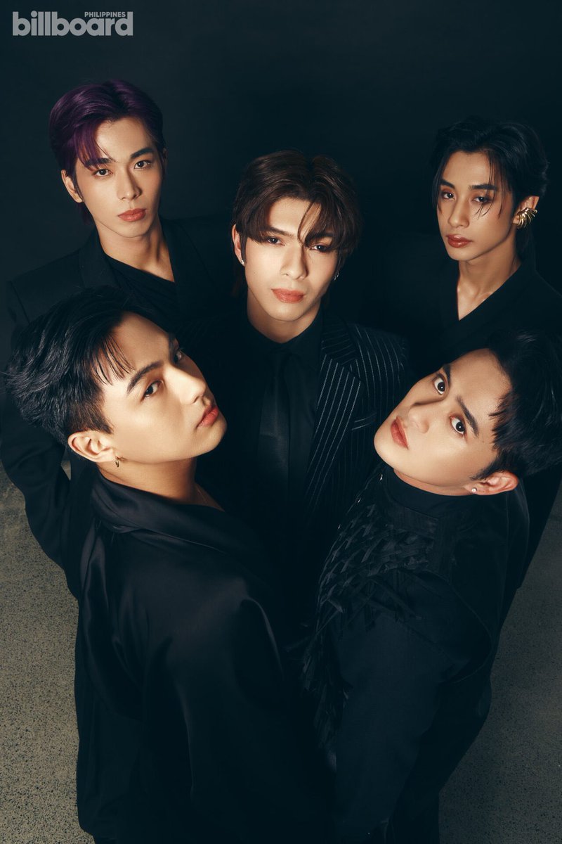 bigiwhyoh's tweet photo. FACE CARD!!!!! https://t.co/Uyf1VO1I6k