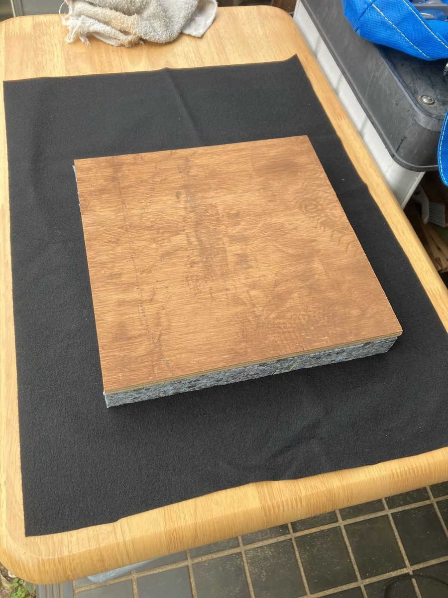 shunsaito's tweet photo. 同じような製品を新品で買うと6,380円。
今回かかった金額は870円でした。
板は廃材を使ったから安かったけど、新しいのを買うとけっこう高いですね。
#DIY
#decora43 https://t.co/f529lEZEuc