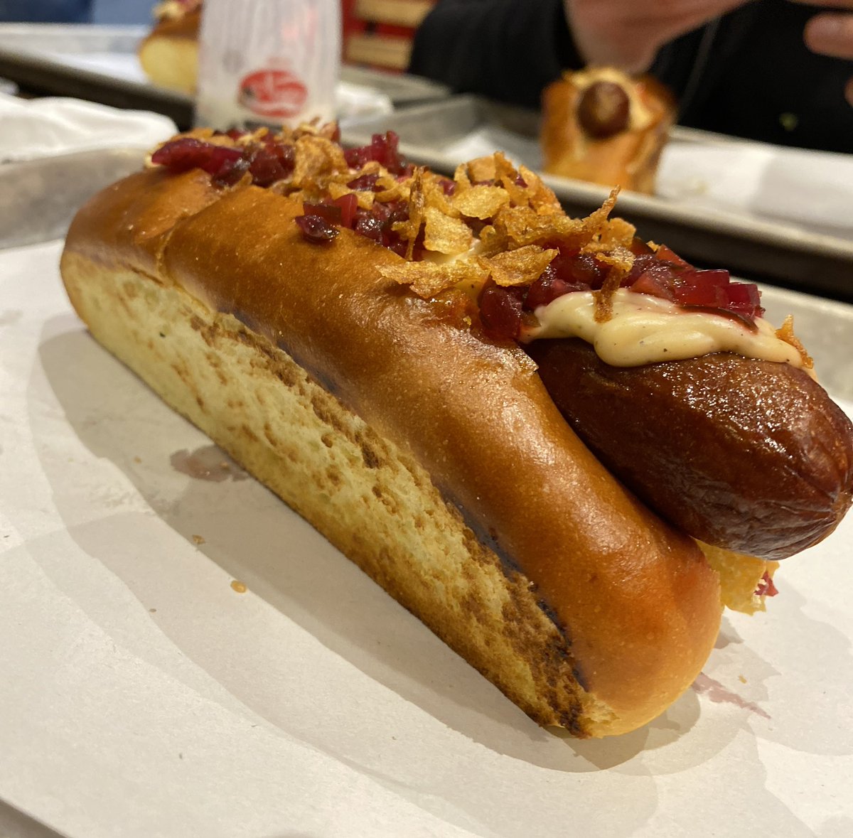 bilgecontent's tweet photo. Ankara’daki tek tercihimiz olan Hoop Burger , Smash/HotDog çeşitleri , Nata Turtası ve özellikle trüfü milimetrik azalmayan üstün kalitesini korumaya devam ediyor. Bileşenleri ve niş mide dostu tarifleriyle şehirdeki ticari burgercileri fark ile geride bırakmaya devam ediyor. https://t.co/oAEbCufDpv