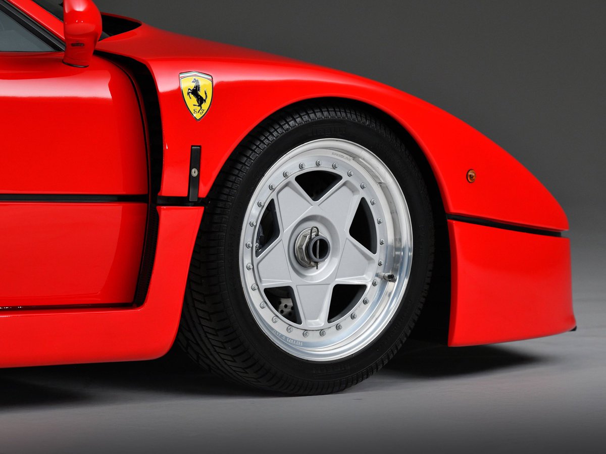 TomHartleyjnr's tweet photo. F40s simply don’t get any better than this one… https://t.co/gzATXpB8hv