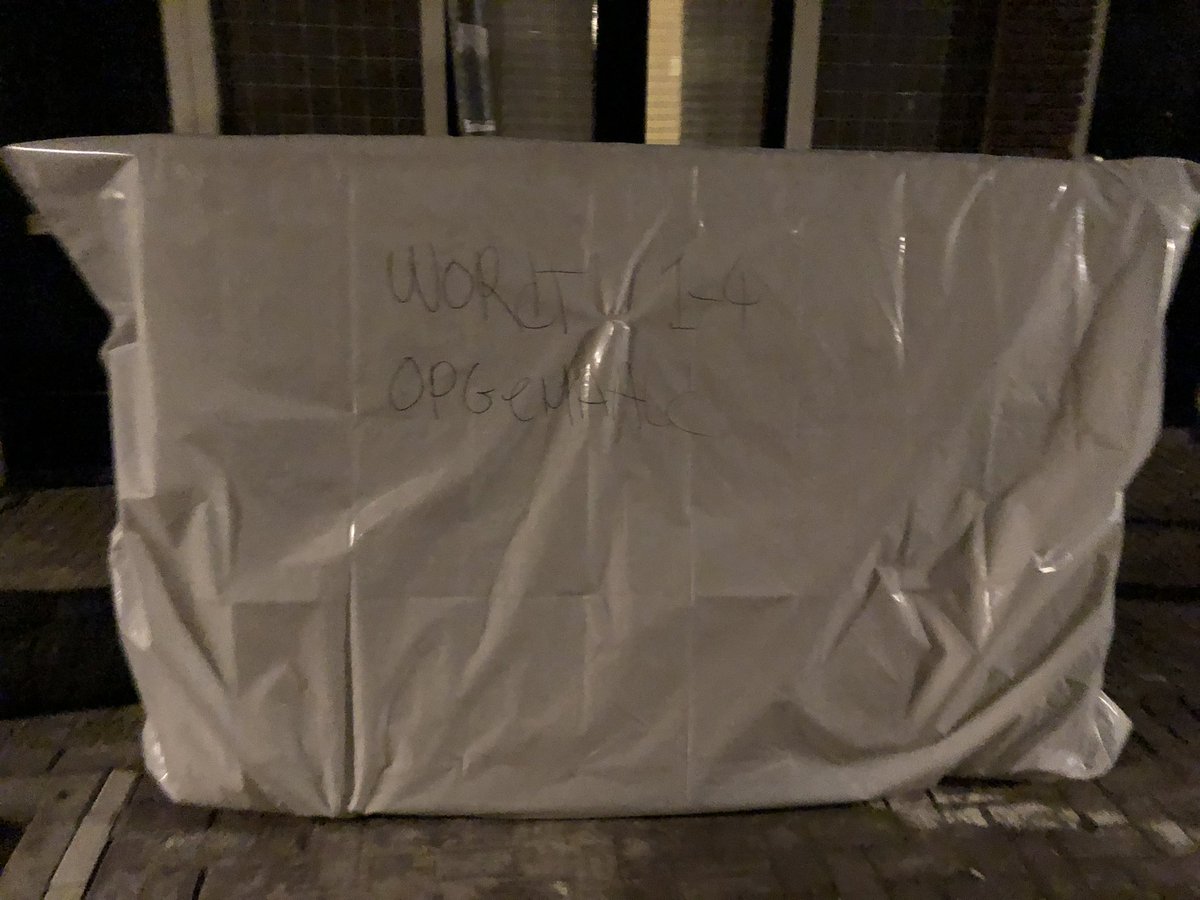 MonicaKeyzer's tweet photo. 🛏️
Wordt 1-4
Opgehaald
#TypischAmsterdam Lindenstraat - Amsterdam.
1/4/2025 #not #GrofVuil https://t.co/YvY1vDX7bI