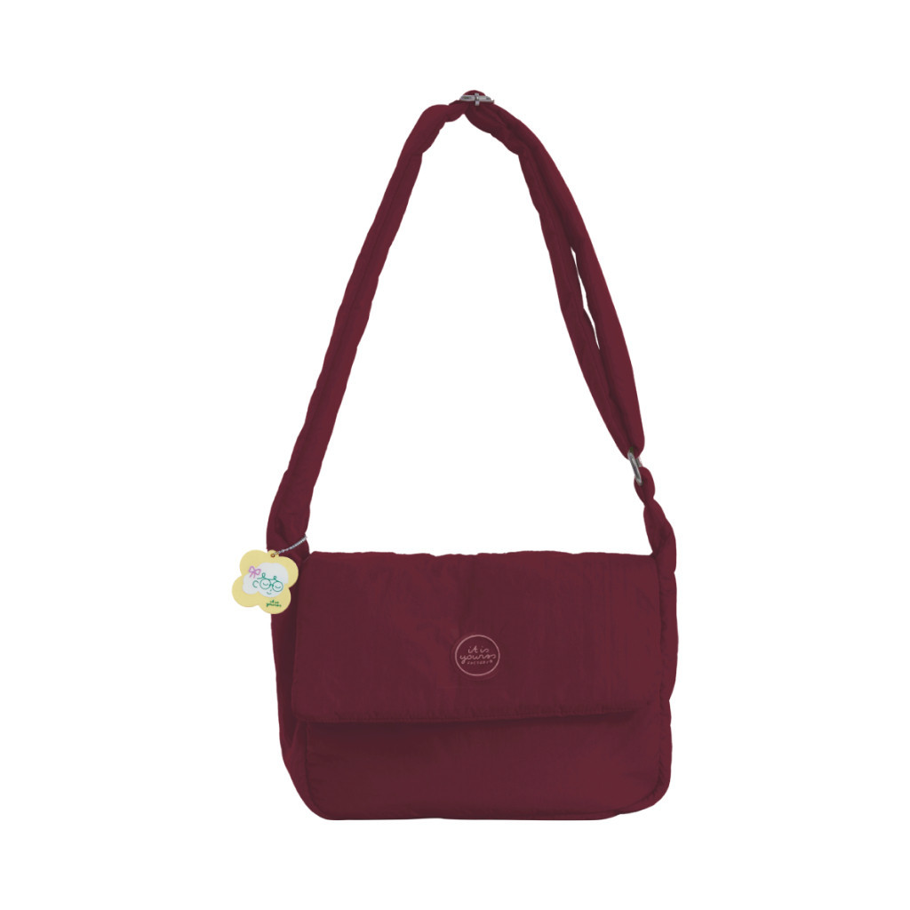 calamanshy_'s tweet photo. aku kemarin ambil yang warna maroon.
buruan checkout guys✨️ https://t.co/01FvnOLlFV