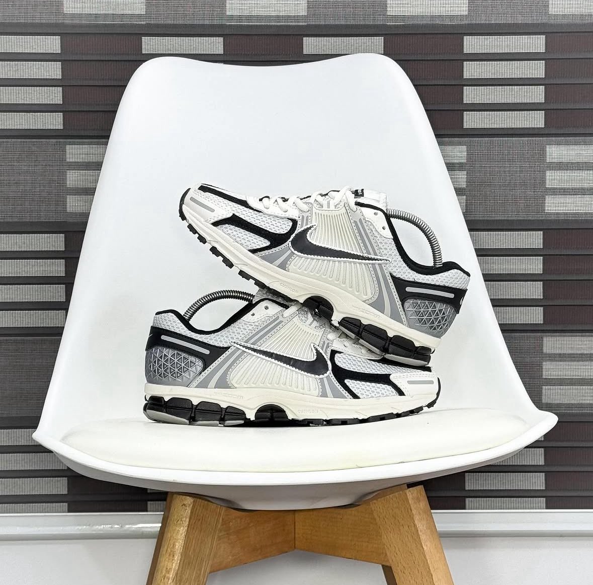 𝒴𝓋𝑜𝓃𝓃𝑒 𝓢𝓷𝓮𝓪𝓴𝓮𝓻 𝓹𝓵𝓾𝓰👟😌 tweet media