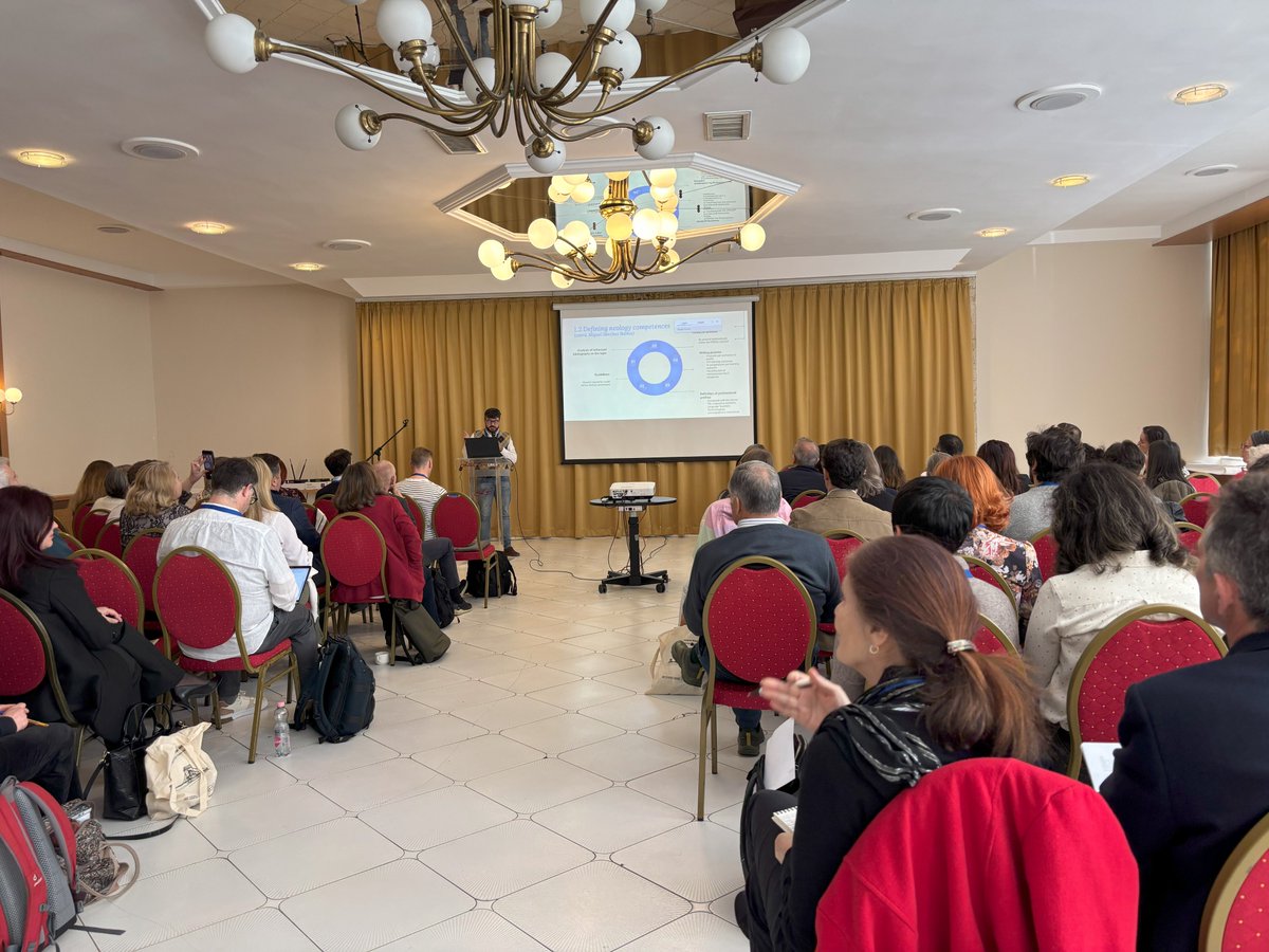 🐝Busy morning here in Budapest for the 2nd ENEOLI General Meeting! All working groups have come together for a productive joint session — great energy, inspiring discussions, and exciting plans ahead 🙂
#eneoligeneralmeeting #ENEOLI #neology #lexicalinnovation