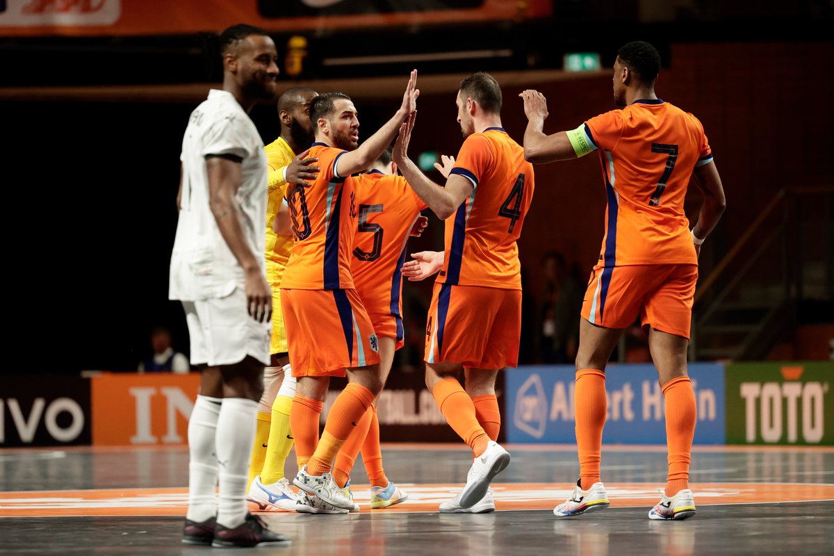 Unfortunately, it is no longer possible for us to qualify for the European Championship. 😕

Let's stick together and look to the future! 🧡

#OranjeFutsal #DareToDream