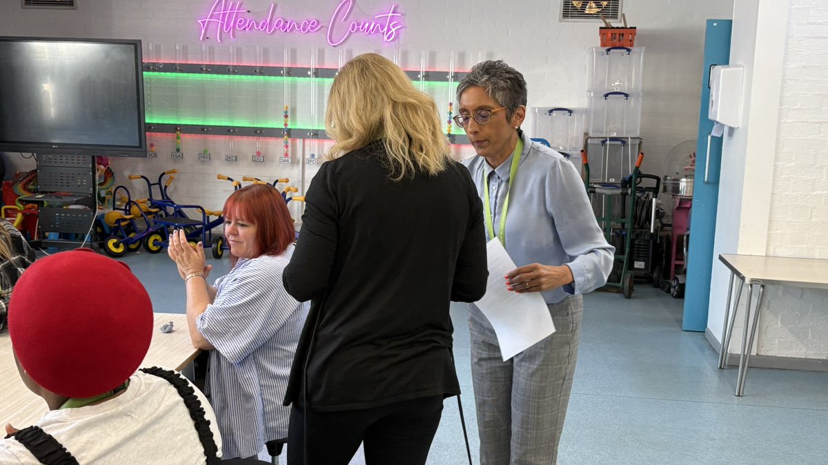 Fosse_TMET's tweet image. End of term breakfast for the staff here at Fosse. It has been another wonderful term and we hope everyone has an enjoyable holiday to come back recharged and ready for summer #fmcommunity #fmproud