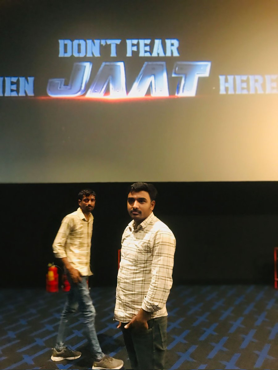 PremRaliya's tweet photo. #जाट एक दमदार फिल्म है जो जाट समुदाय की बहादुरी, संस्कृति और आत्मगौरव को दर्शाती है। इसमें एक्शन, भावनाएं और ग्रामीण जीवन की सच्चाई खूबसूरती से दिखाई गई है। फिल्म में ग्रामीण जीवन, रिश्तों की अहमियत और समाज की सच्चाई को प्रभावशाली तरीके से दिखाया गया है।
#JAAT https://t.co/FOxGfjJA27