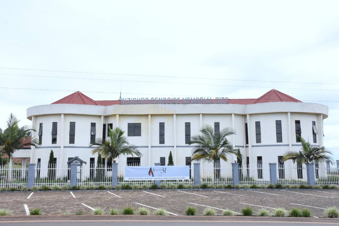 Ku rwibutso rwa Jenoside yakorewe Abatutsi rwa Kiziguro mu Karere ka Gatsibo hari kubera igikorwa cyo Kwibuka ku nshuro ya 31 Jenoside yakorewe Abatutsi mu 1994. Uyu munsi, muri uru rwibutso rwa Jenoside rwa Kiziguro haranashyingurwa mu cyubahiro indi mibiri 21. 
#Kwibuka31