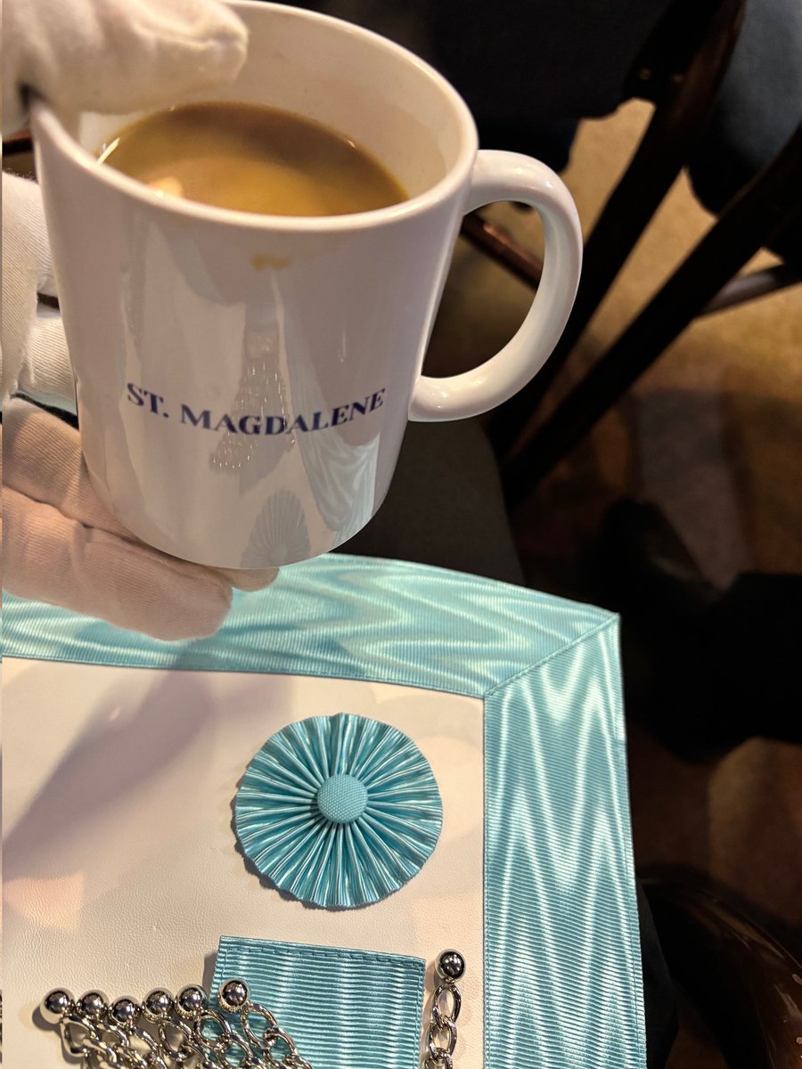 Bective1532's tweet photo. On Monday this week our JW went to visit our new friends at Lodge Magdalene 100 in Loch Maben. A fantastic evening and an important conversation about how we bring the right people into freemasonry. @ScotsMasons #bectivelodge #carlislefreemasons #cumbriafreemasons #UGLE #visiting https://t.co/VAfHfUZ8iG