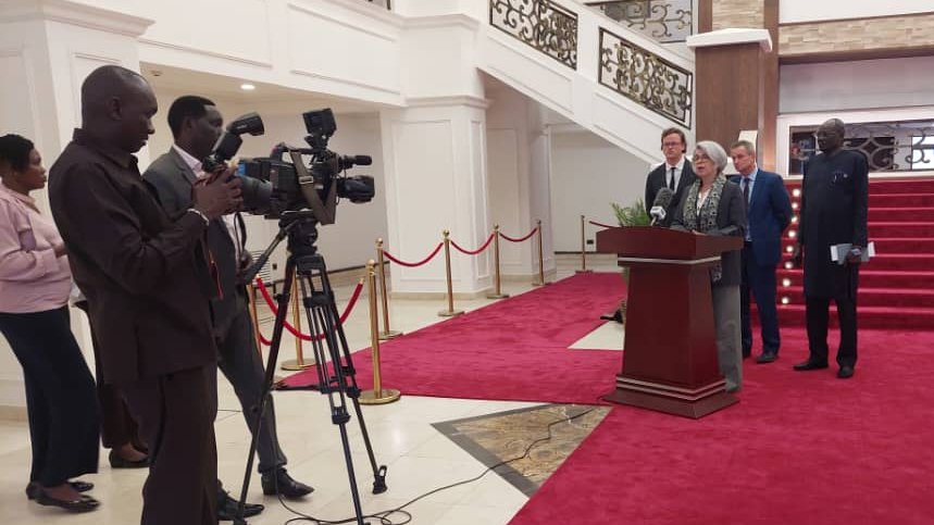 EU in South Sudan (@euinsouthsudan) on Twitter photo The #EU Special Representative to the Horn of Africa, Dr <a href="/EUSR_Weber/">Annette Weber</a> visited Juba on 10 April 2025 at the request and on behalf of EU High Representative/Vice President H.E. <a href="/kajakallas/">Kaja Kallas</a>. Please read a statement on her visit here: eeas.europa.eu/delegations/so… The #EU Special Representative to the Horn of Africa, Dr <a href="/EUSR_Weber/">Annette Weber</a> visited Juba on 10 April 2025 at the request and on behalf of EU High Representative/Vice President H.E. <a href="/kajakallas/">Kaja Kallas</a>. Please read a statement on her visit here: eeas.europa.eu/delegations/so…