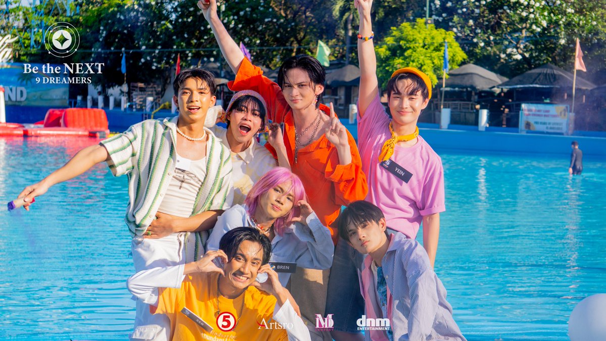 BeTheNext_OFC's tweet photo. [📸] Behind The NEXT: 9 Dreamers

Banana chacha~ 🍌

Was #TeamElo your ultimate vibe check on last week’s episode? ☀️🌊🍃

#BeTheNext_9Dreamers #비더넥스트_9드리머 #글로벌보이그룹데뷔프로젝트 #GlobalBoygroupDebutProject #kpop #tv5 https://t.co/lgAjUADnrb