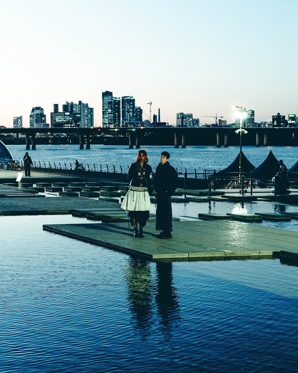 Metal_Magazine's tweet photo. Diva, from Jadu Heart, gets into everything about the musical duo's new album “Post Heaven” and creating a visual world for music.
https://t.co/706AmG6mKc https://t.co/kWbzFYRqIK