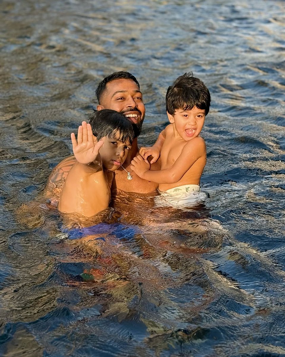 PuneTimesOnline's tweet photo. #ICYMI: "Water babies," captions #HardikPandya as he drops an adorable picture with #Agastya & #Kavir
#Hardik #HP #KrunalPandya #cricket #summers https://t.co/XCgYKAm5rJ