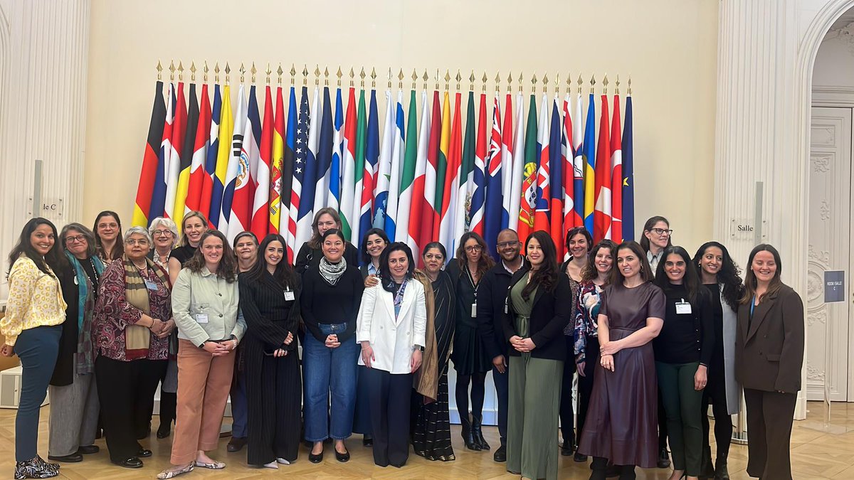 FMBBVA's tweet photo. 📌 On the 7-8th of April, Laura Fernández Lord, head of Sustainability, Equality and Inclusion for the #FMBBVA, joined the @OECD  #netFWD #Gender Working Group Meeting within the framework of the Annual netFWD Meeting. 👇🏾 https://t.co/mJRRVWbse3