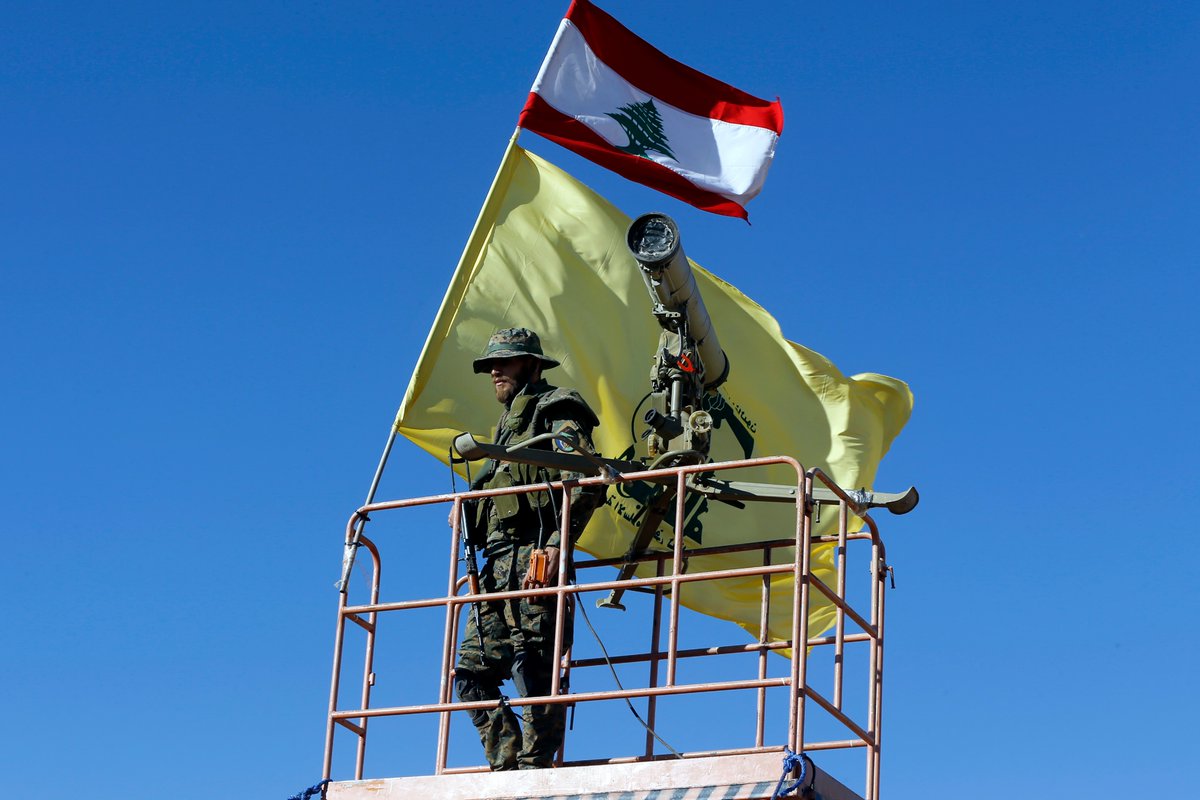 LLL_LiveLetLive's tweet image. Although #Hezbollah declares that it might consider to disarm from it's weapons and to obey to the Lebanese Army that will enforce the government decisions, while in parallel it creates new smuggling routes so it can gain power once again.

One of the new routes has three ankers:…
