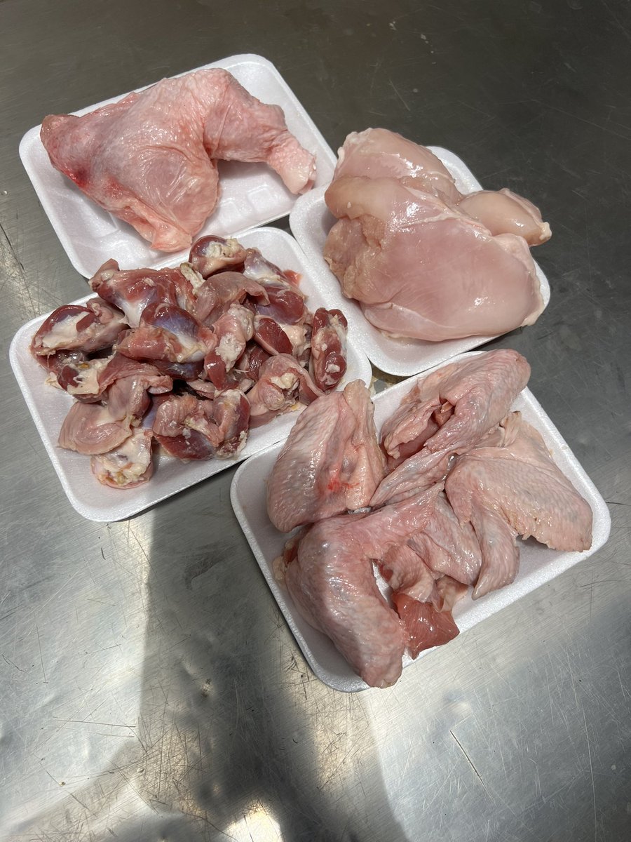 ChefscornerNg's tweet photo. Chicken combo - 11,500

500g chicken gizzard 
250g chicken breast 
500g chicken wings 
500g chicken laps https://t.co/Qbwpg6MBmA
