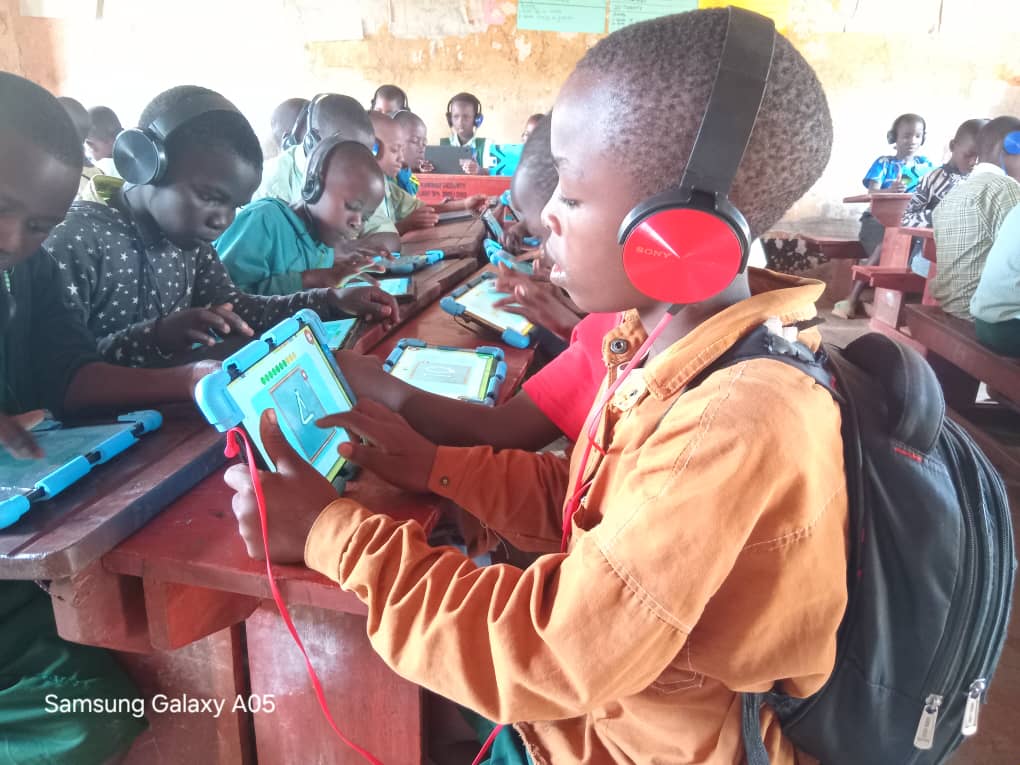 AWYAD_UG's tweet photo. Through the #INSPIREProject, AWYAD is transforming access to #education in #OruchingaRefugeeSettlement. 

In communities like Rwamurunga and Kibwera, children who had previously dropped out of school are now back in the classroom.  

By addressing key challenges such as literacy and numeracy gaps, this initiative is not only helping learners stay in school but also improving their long-term educational outcomes. 

 Together, we’re building brighter futures through inclusive and equitable education. 
#EducationForAll 
#LeaveNoOneBehind