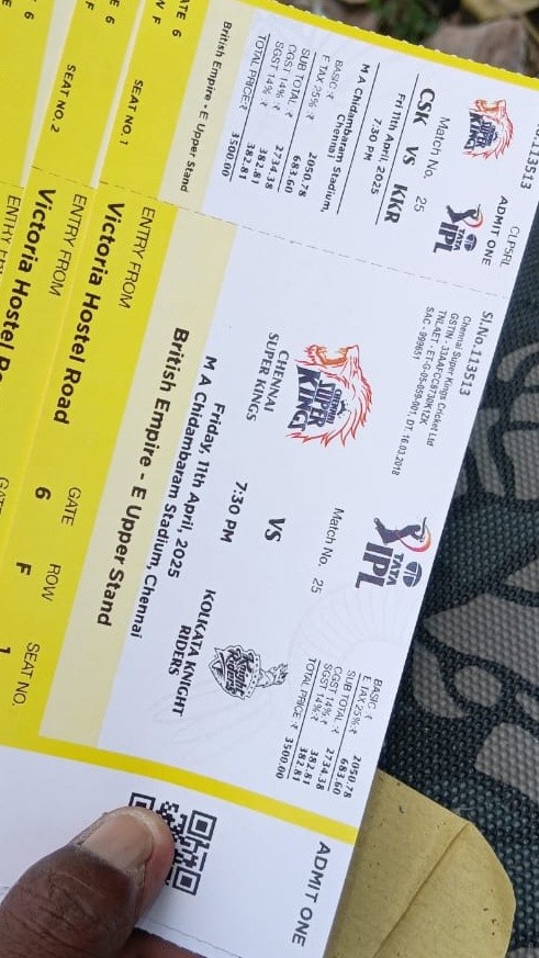 karanstorm07's tweet photo. E upper stand
1 ticket available
Reasonable price
3500Rs MRP

@Ayyappan_1504 @saloon_kada @cricanandha @CricCrazyJohns #CSKvsKKR #cskvskkrtickets https://t.co/VtKhtIfl41