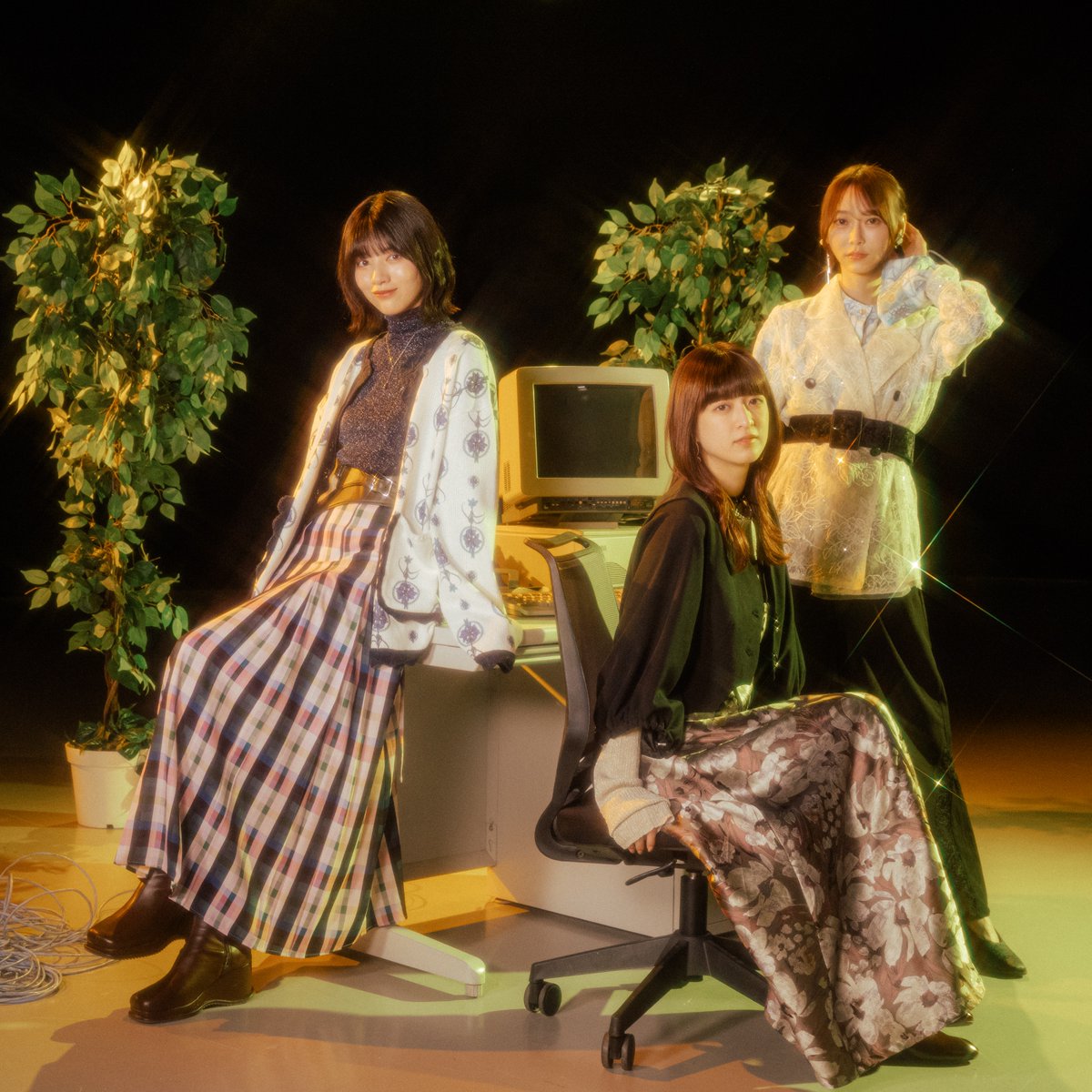 【今夜 #東京パソコンクラブ  ♯２】
乃木坂46の吉田さん、弓木さん、林さん！３人のサイン入り番組ステッカー（１セット計３枚）を3⃣名様にプレゼント！
①当アカウントをフォロー
②この投稿をRT
③TVerのお気に入り登録↓
tver.jp/episodes/epvij…
④当選の方にDM連絡（※応募4月13日23:59まで）