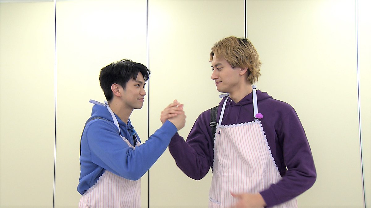 achi_kochiA's tweet photo. \🧑‍🍳C'est parti！さぁ始めよう🥘/

今夜の #あっちこっちAぇǃ 

#さのすえ 大須商店街で食レポ
魅力を伝えられるのか!?😻

#もんビバ 三つ巴のレシピバトル🔥
神の舌を持つ男 #小島健 👅

今夜0時25分放送🐶

#Aぇǃgroup #正門良規 #末澤誠也 #草間リチャード敬太 #佐野晶哉 https://t.co/VDdD8ll5qD