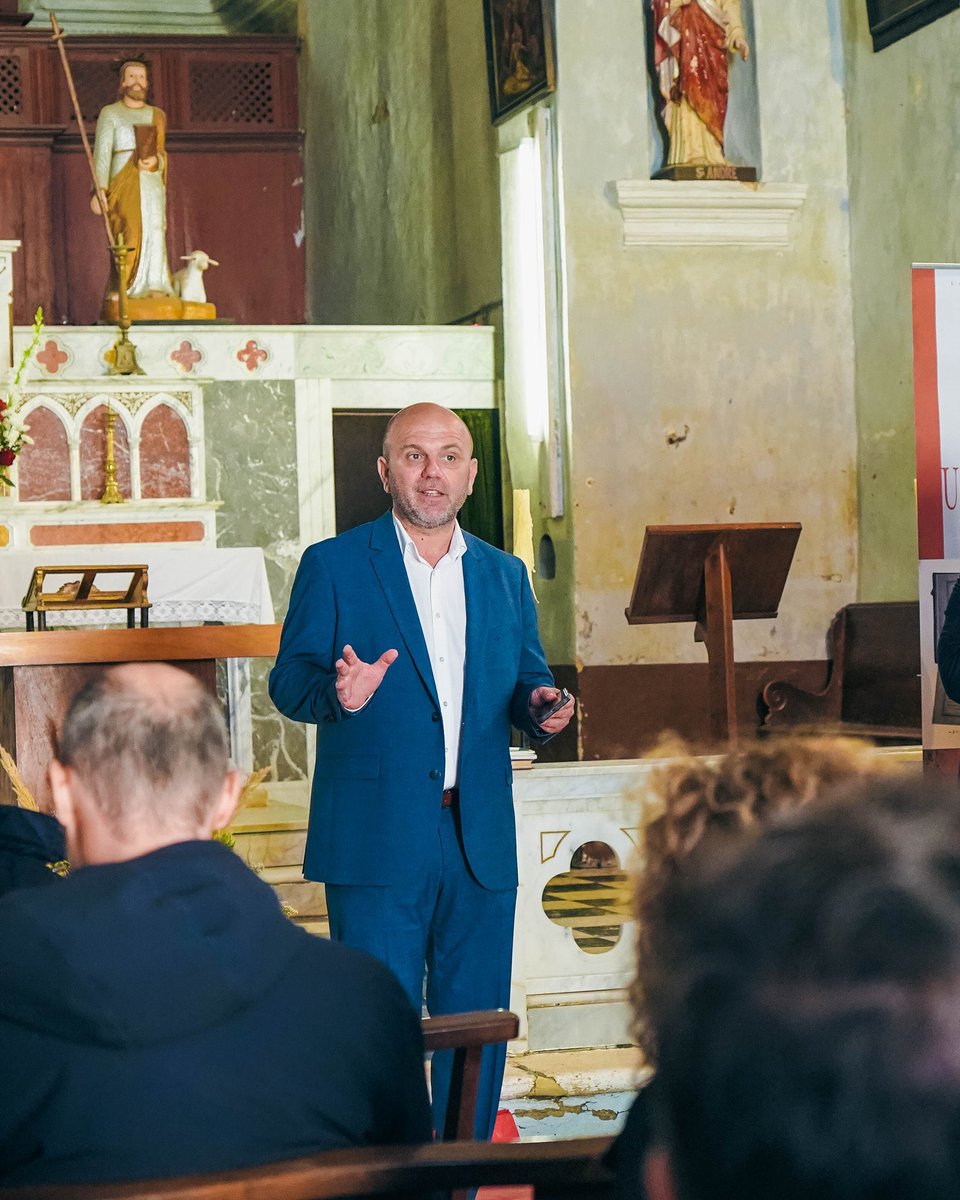 Università di Corsica tweet media